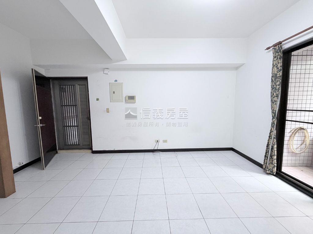 河堤·弘揚溫馨三房平車房屋室內格局與周邊環境