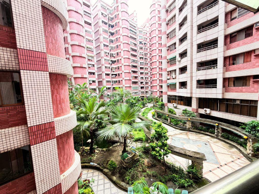 河堤·弘揚溫馨三房平車房屋室內格局與周邊環境