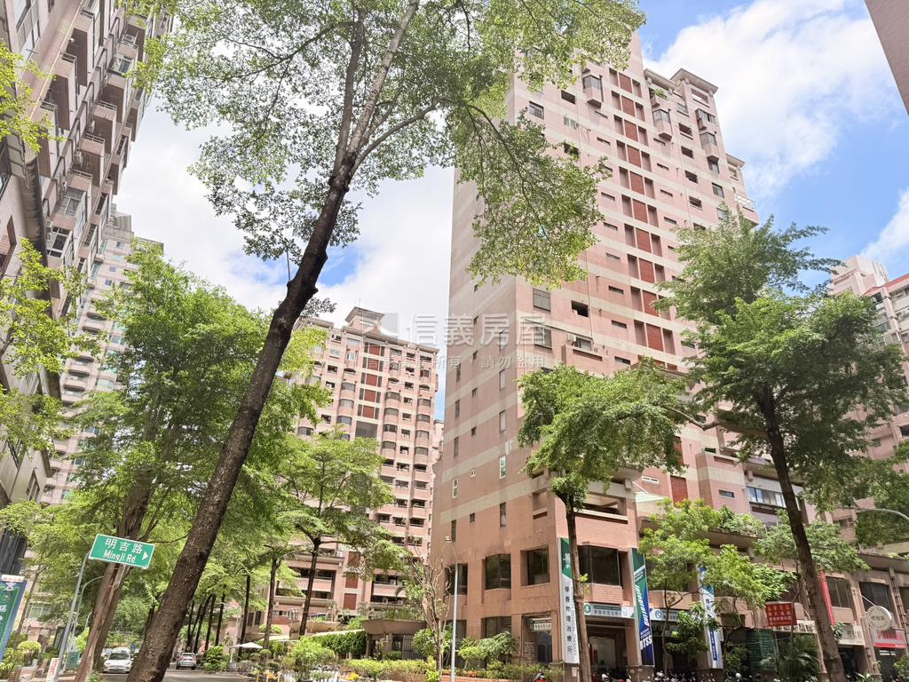 河堤·弘揚溫馨三房平車房屋室內格局與周邊環境