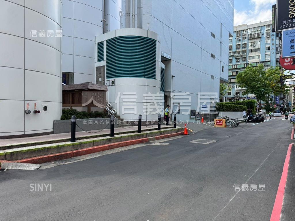 忠孝東路四段門牌房屋室內格局與周邊環境