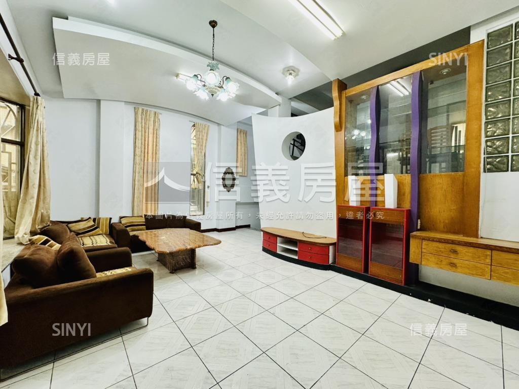 西賢優質邊間透天房屋室內格局與周邊環境