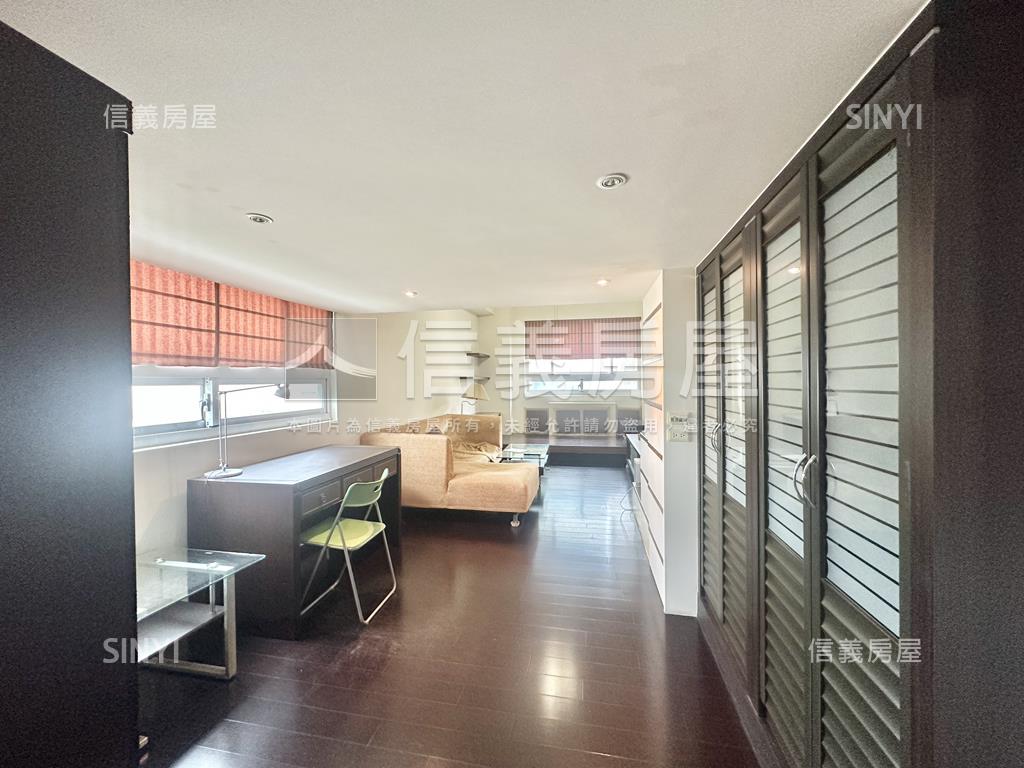 台茂旁稀有套房車位房屋室內格局與周邊環境