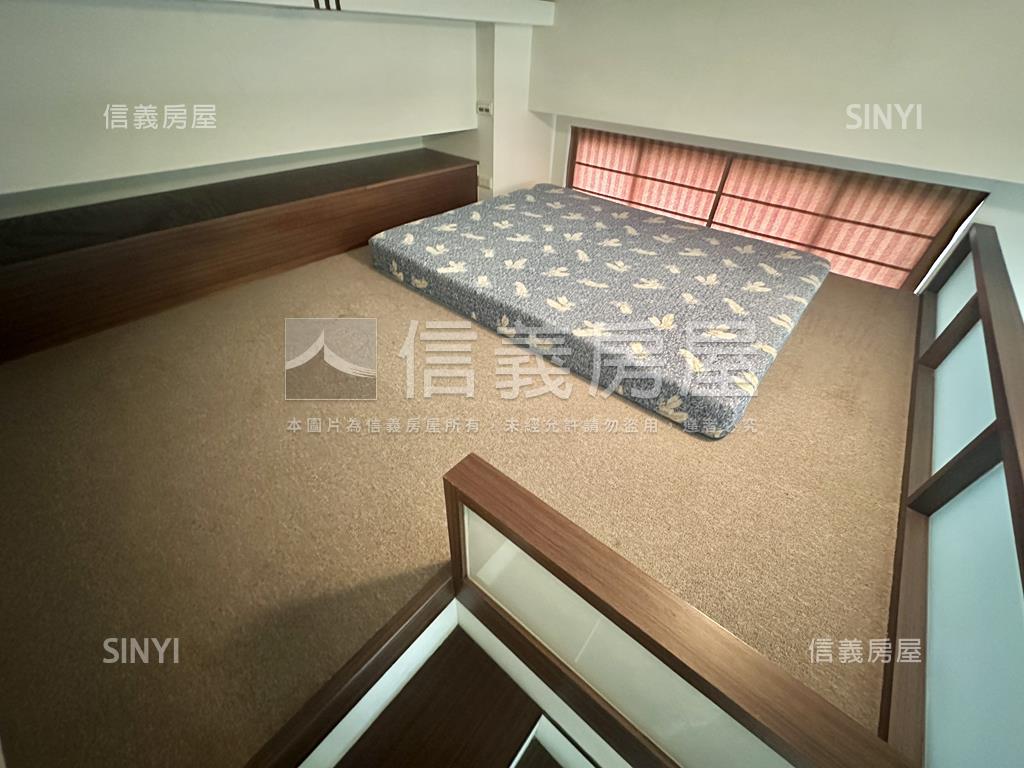 台茂旁稀有套房車位房屋室內格局與周邊環境