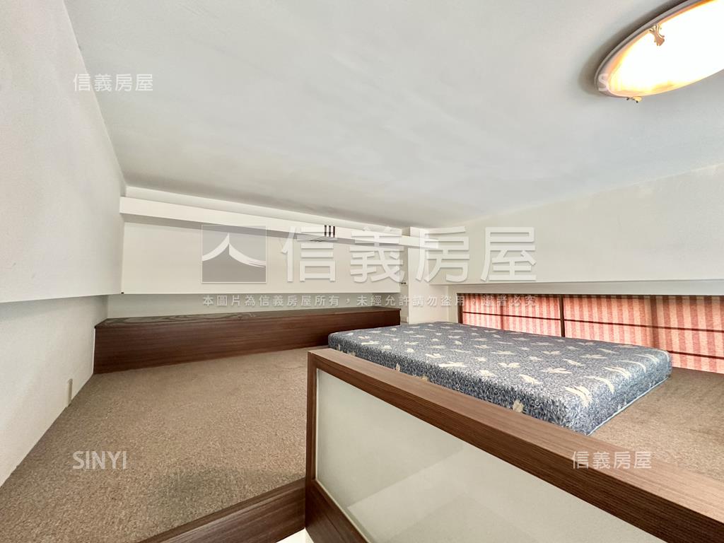 台茂旁稀有套房車位房屋室內格局與周邊環境