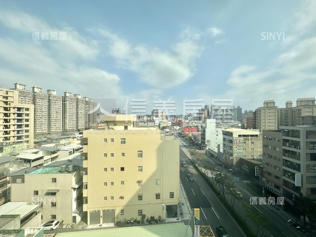 台茂旁稀有套房車位房屋室內格局與周邊環境