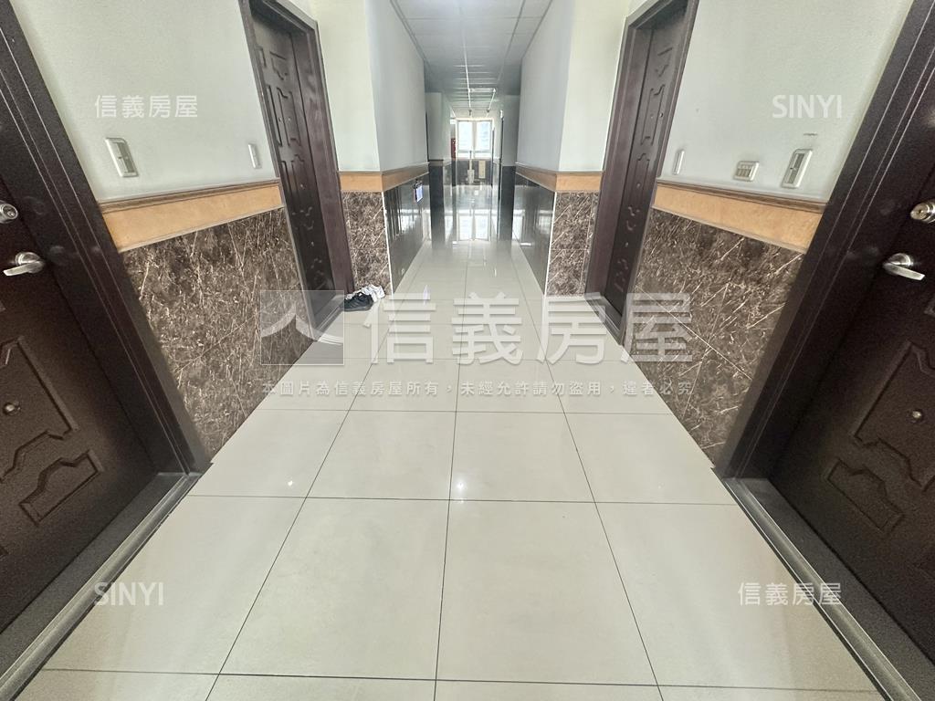 台茂旁稀有套房車位房屋室內格局與周邊環境