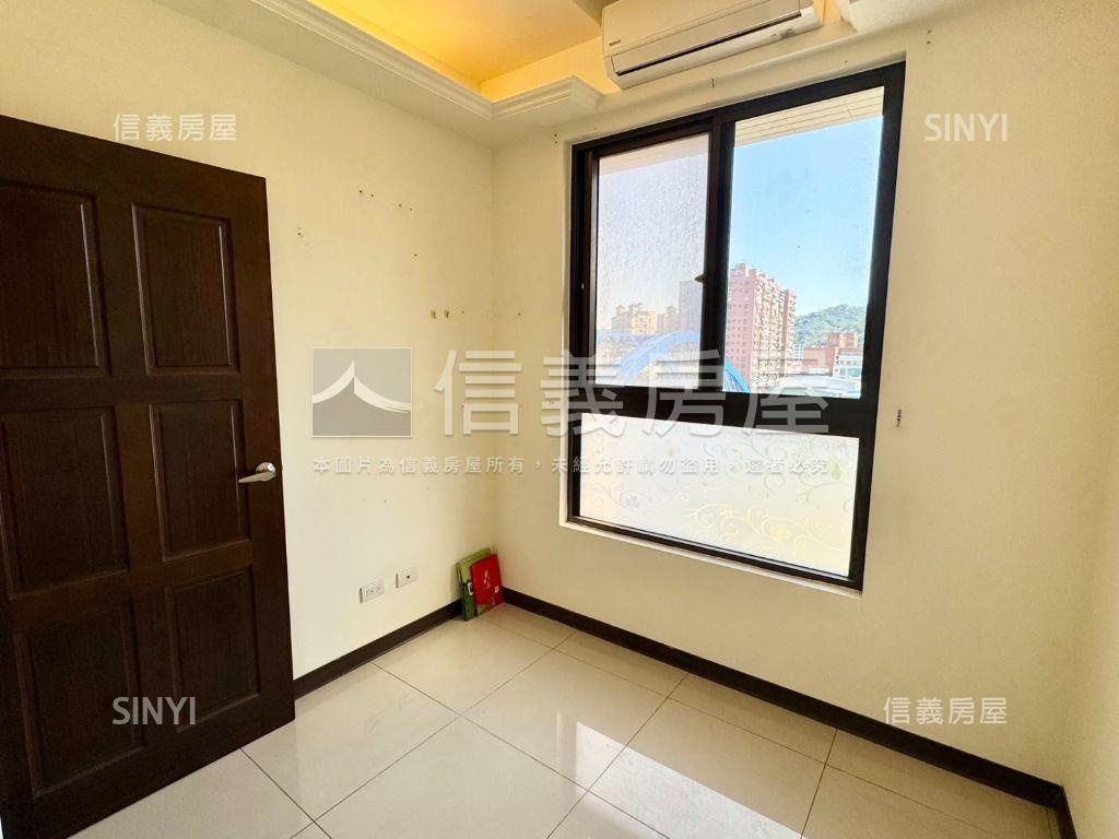 上河景·河岸景觀三房車位房屋室內格局與周邊環境