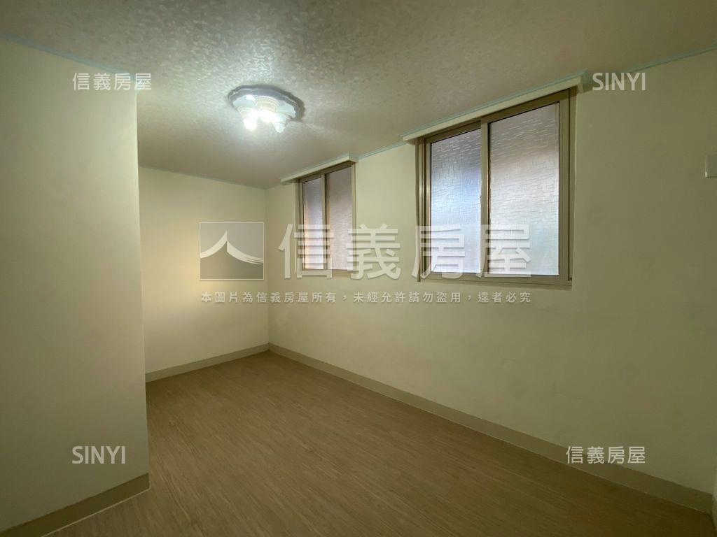 山仔頂整理邊間透天房屋室內格局與周邊環境