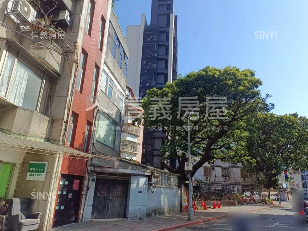 中正稀有大土地透天房屋室內格局與周邊環境
