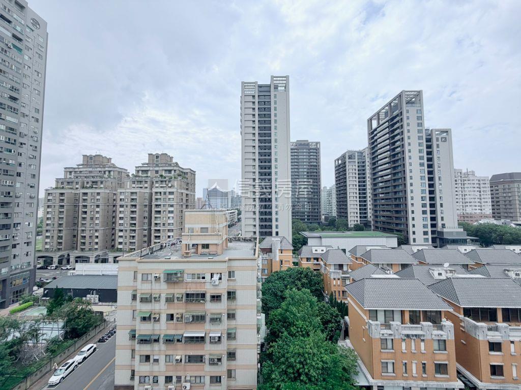 強！新聯合國Ｃ１三房平車房屋室內格局與周邊環境