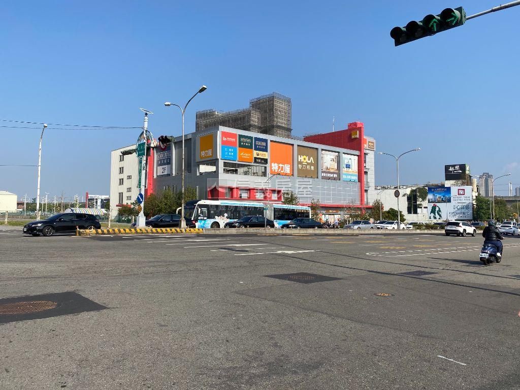強！新聯合國Ｃ１三房平車房屋室內格局與周邊環境