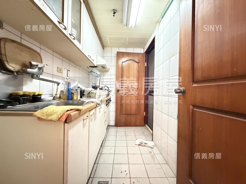 台北桃源★三房車位房屋室內格局與周邊環境
