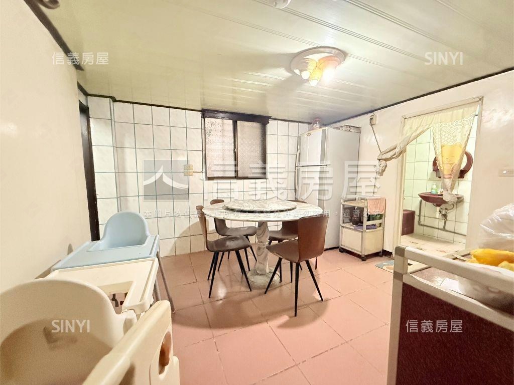 大福街邊間透天房屋室內格局與周邊環境