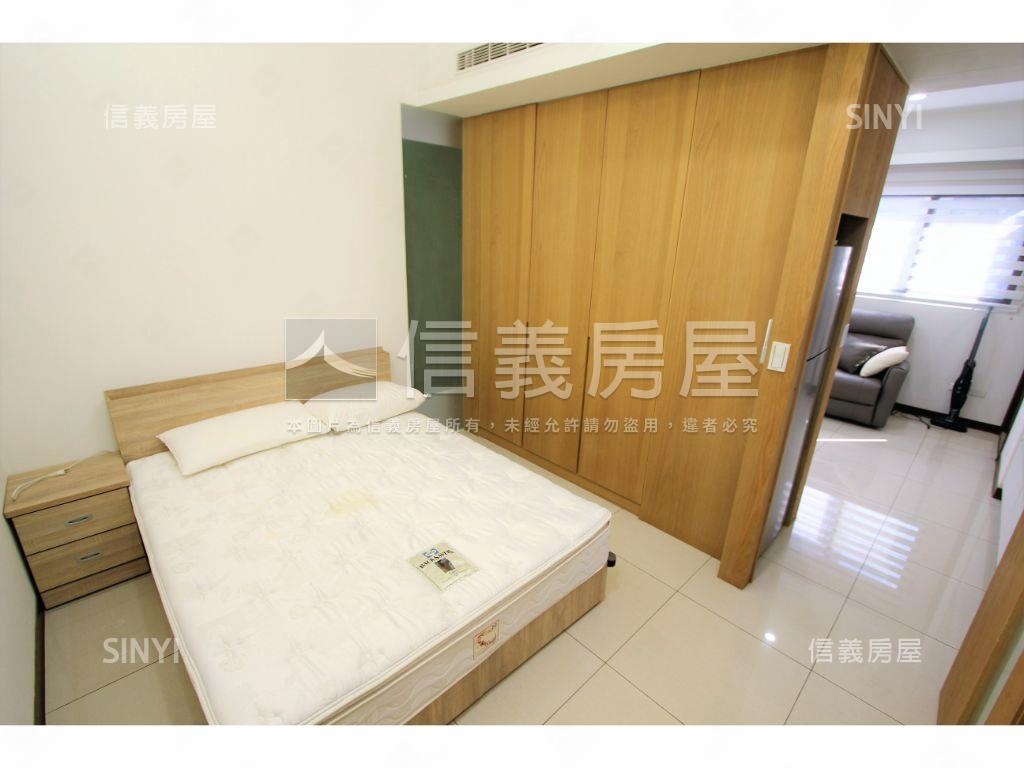 近大橋頭捷運美屋２房車位房屋室內格局與周邊環境
