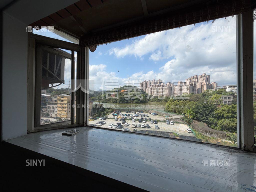 明峰湖景華廈小資次高樓房屋室內格局與周邊環境