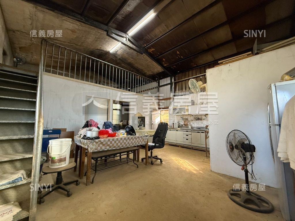 有水有電臨路平坦農地房屋室內格局與周邊環境