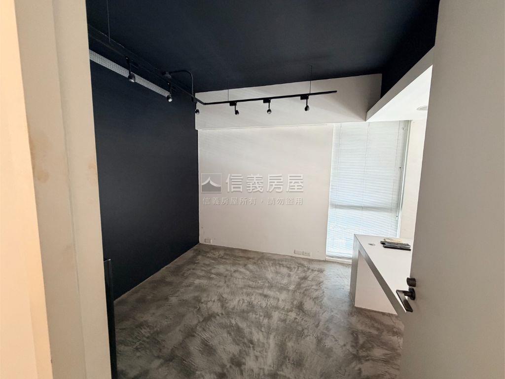 新接★晶華商圈整層辦公房屋室內格局與周邊環境