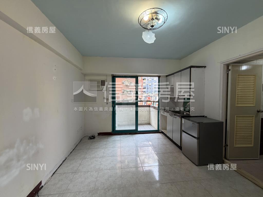 巨蛋瑞豐·採光捷運小套房房屋室內格局與周邊環境