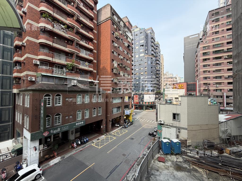 巨蛋瑞豐·採光捷運小套房房屋室內格局與周邊環境