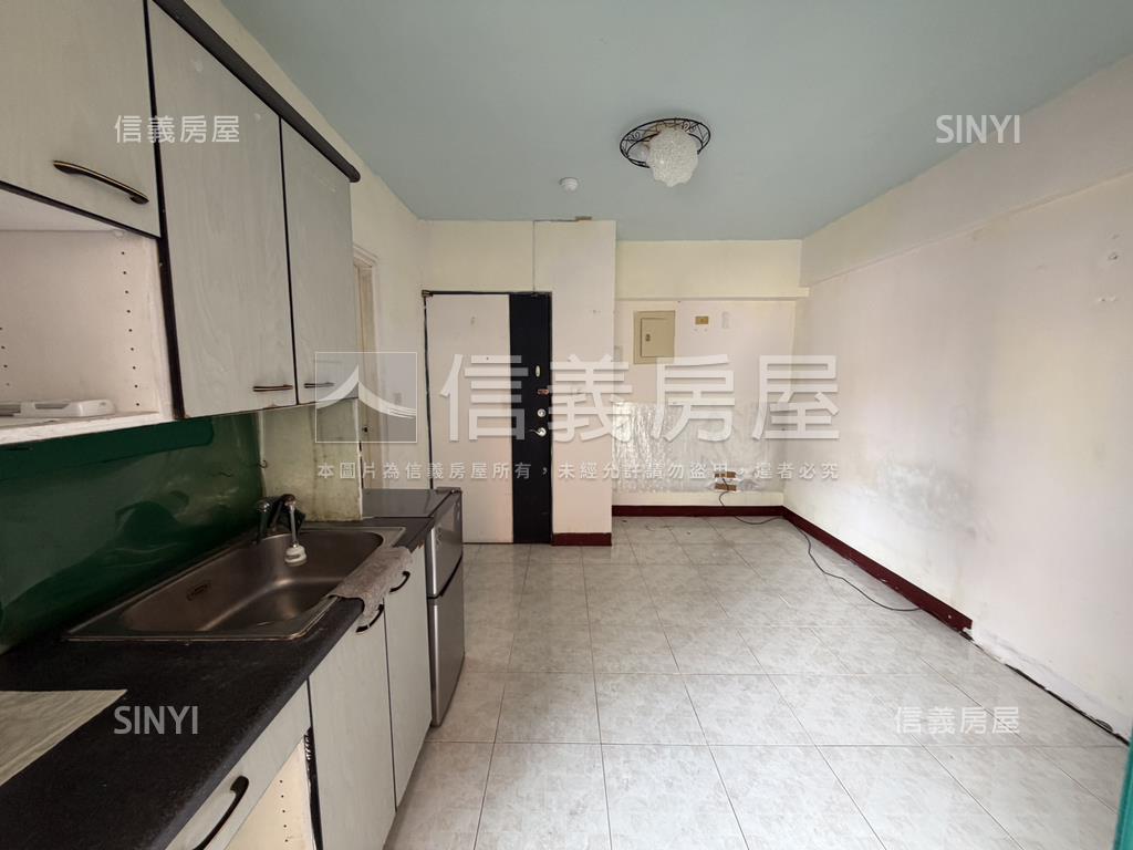 巨蛋瑞豐·採光捷運小套房房屋室內格局與周邊環境