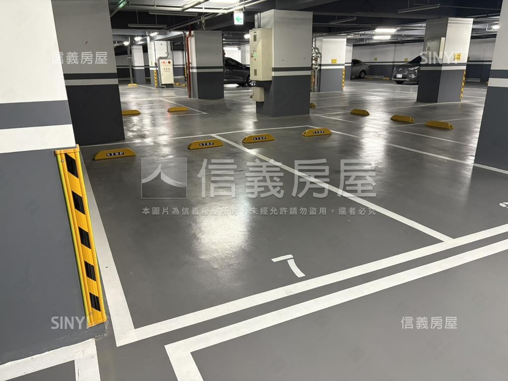 北大極Ｂ３平面車位房屋室內格局與周邊環境