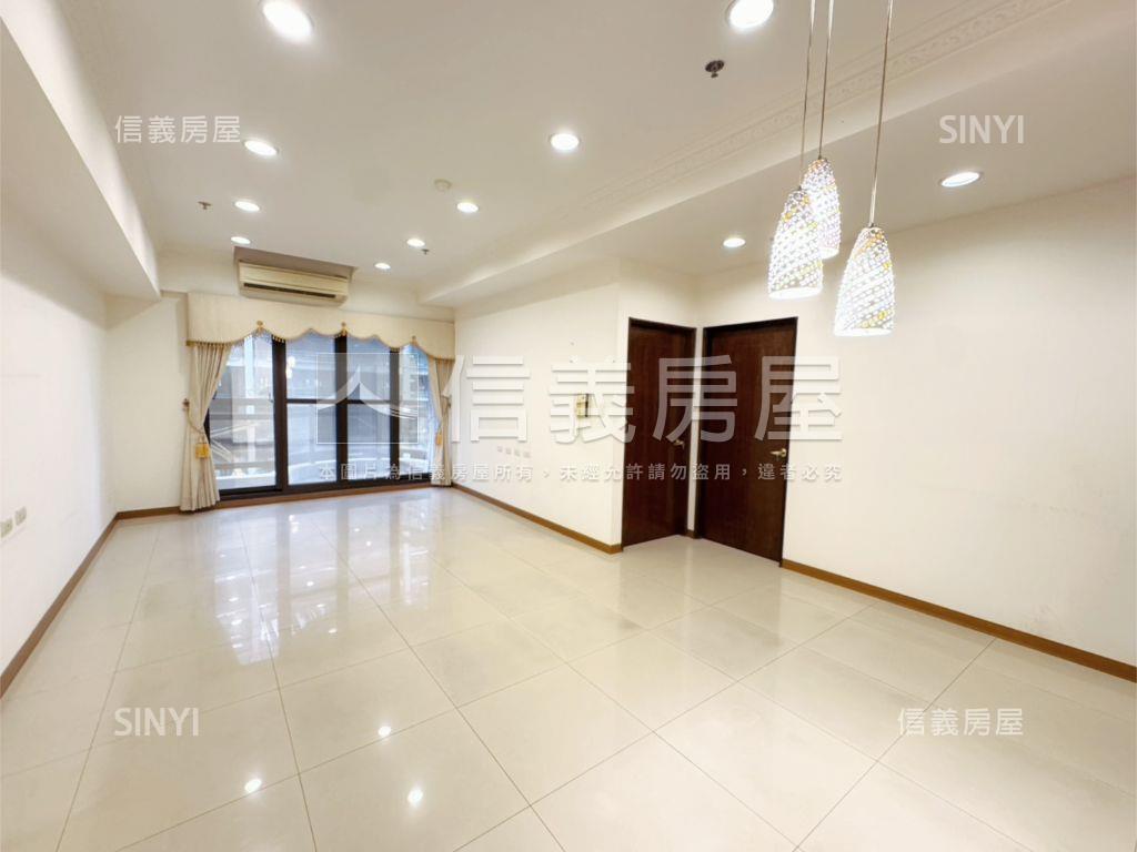 正農十六。堅山大世紀三房房屋室內格局與周邊環境