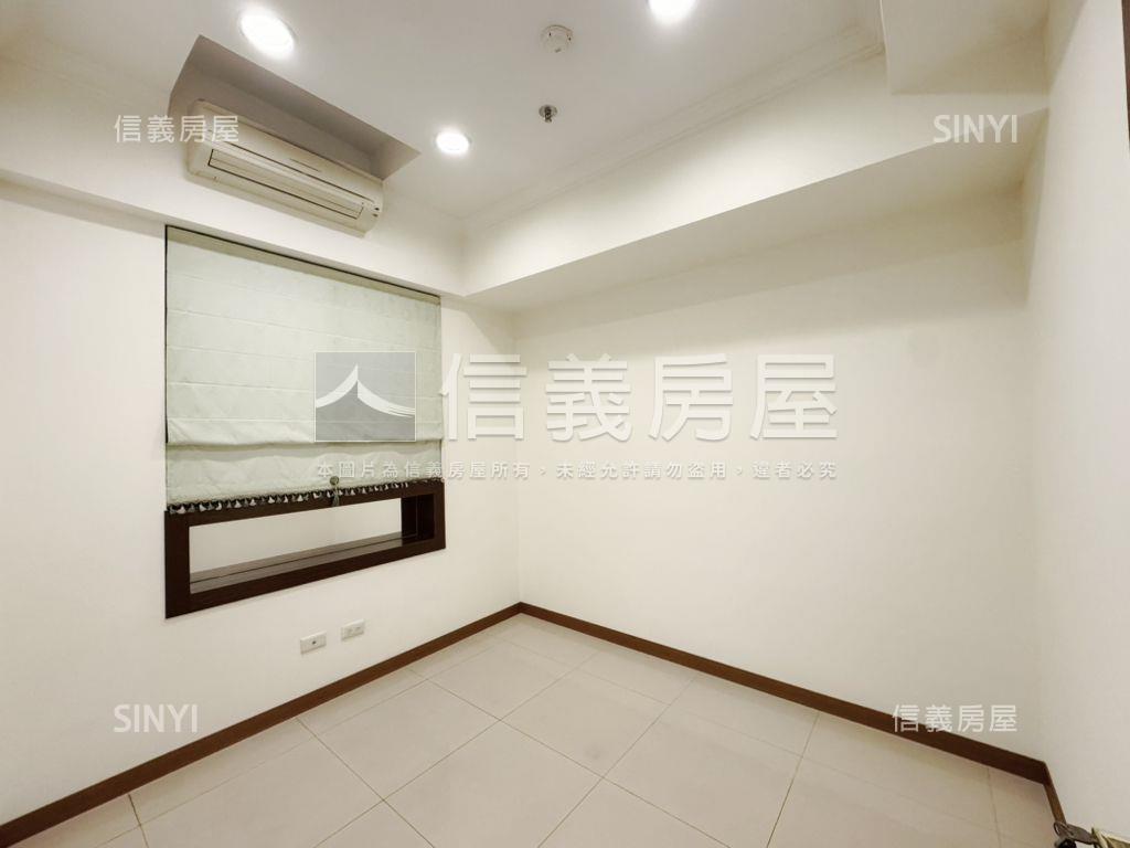 正農十六。堅山大世紀三房房屋室內格局與周邊環境