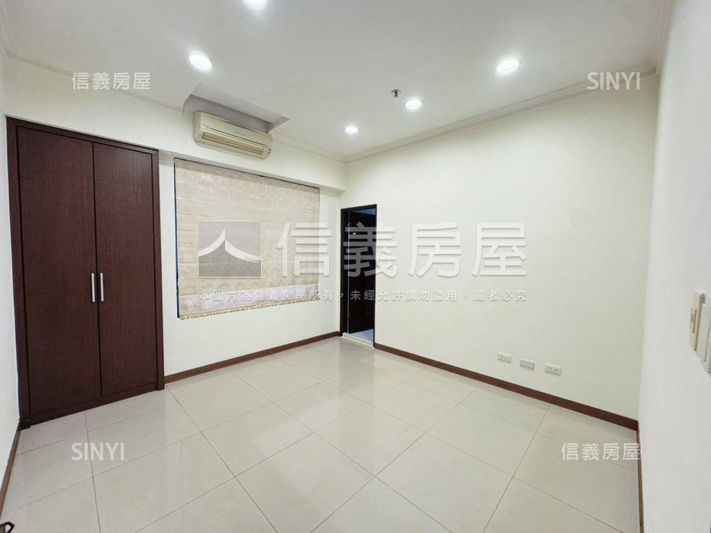 正農十六。堅山大世紀三房房屋室內格局與周邊環境