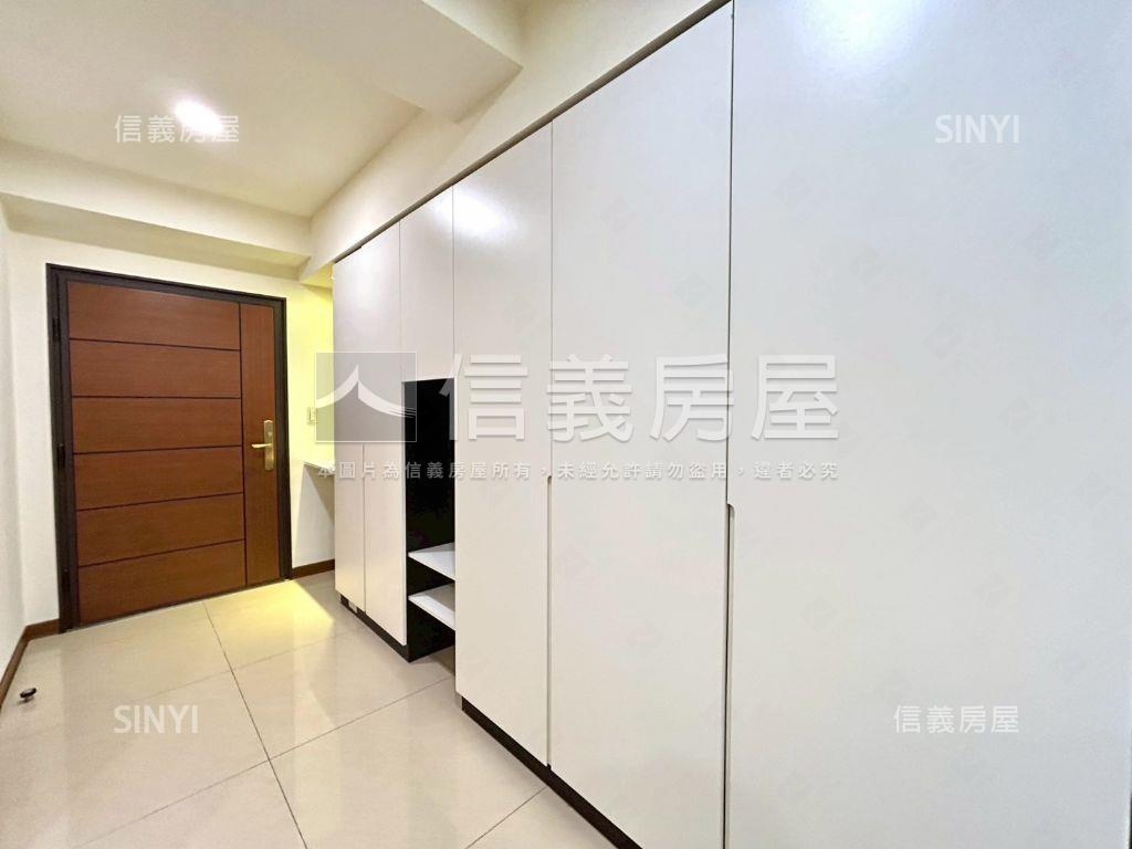 ★海華星鑽質感套房車位★房屋室內格局與周邊環境