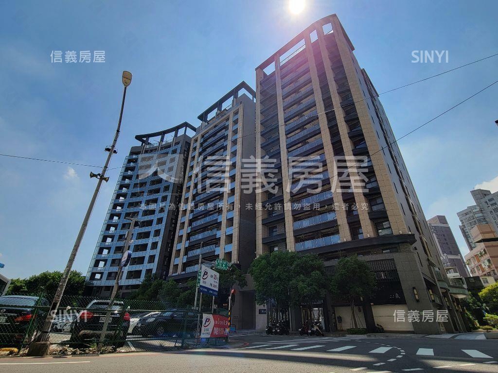 ★海華星鑽質感套房車位★房屋室內格局與周邊環境