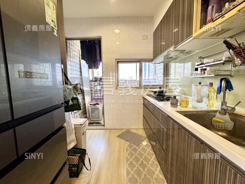 早安黎明高樓視野戶房屋室內格局與周邊環境