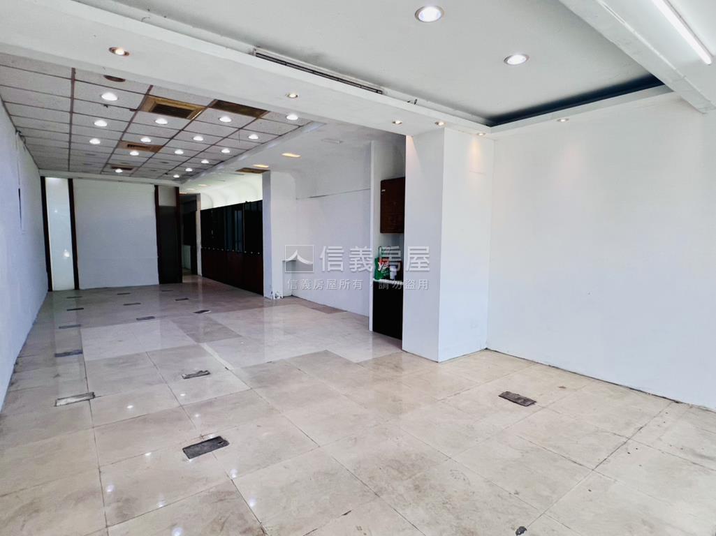 復興路‧燙金店面房屋室內格局與周邊環境
