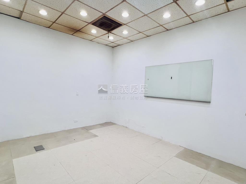 復興路‧燙金店面房屋室內格局與周邊環境