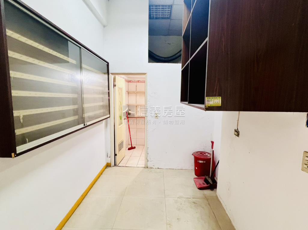 復興路‧燙金店面房屋室內格局與周邊環境