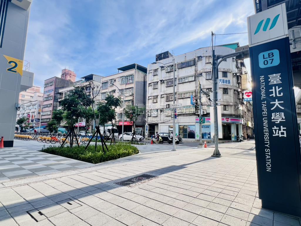 復興路‧燙金店面房屋室內格局與周邊環境