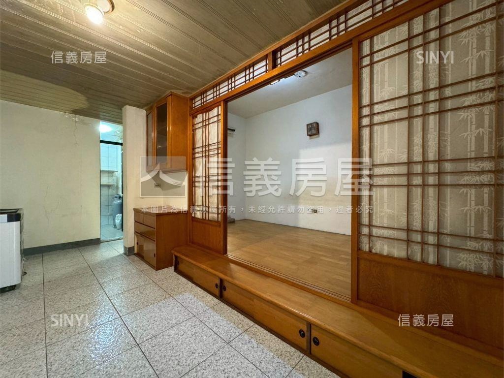 新婚首購綠意泉源寓邸房屋室內格局與周邊環境