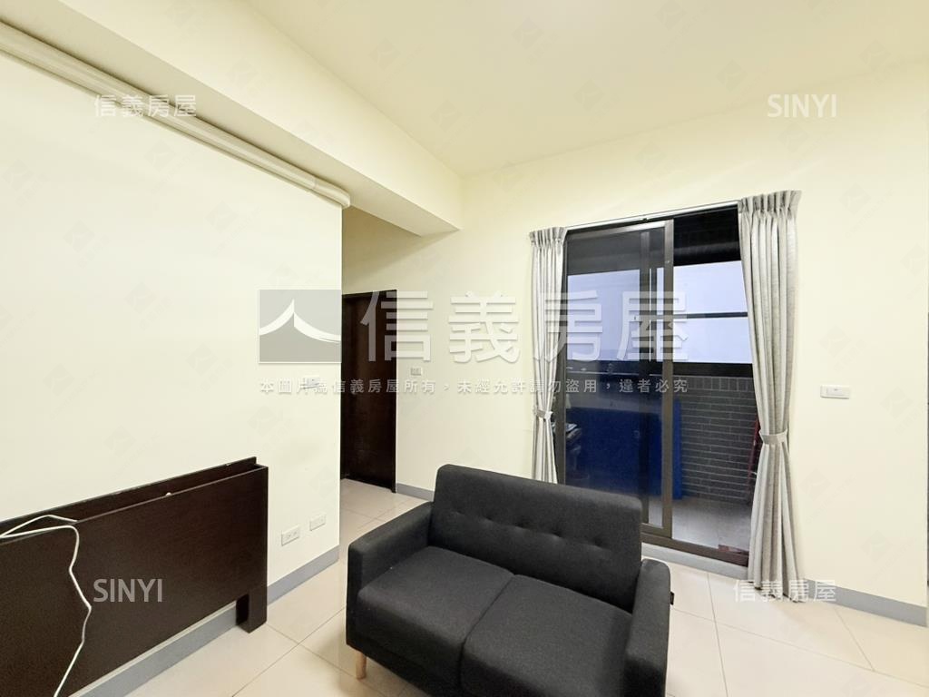 小港屋齡約５年採光２房房屋室內格局與周邊環境