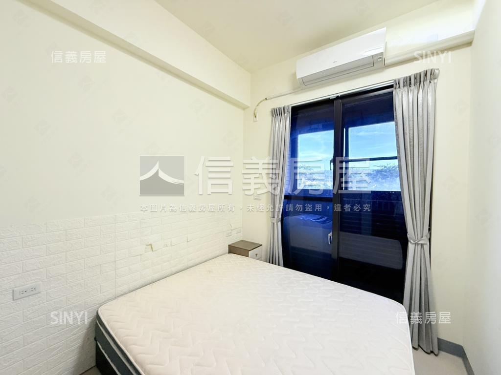 小港屋齡約５年採光２房房屋室內格局與周邊環境