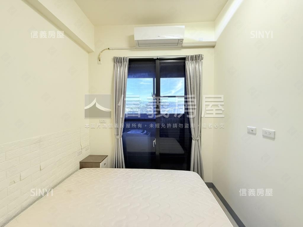 小港屋齡約５年採光２房房屋室內格局與周邊環境