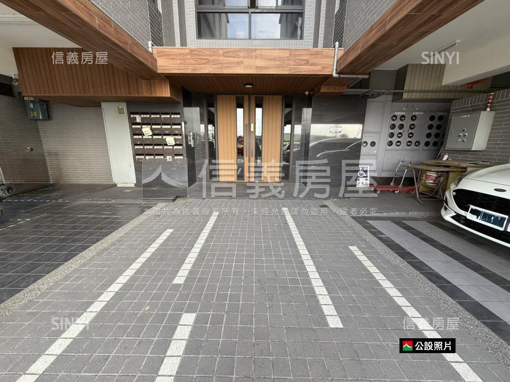 小港屋齡約５年採光２房房屋室內格局與周邊環境