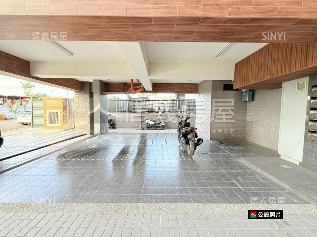 小港屋齡約５年採光２房房屋室內格局與周邊環境