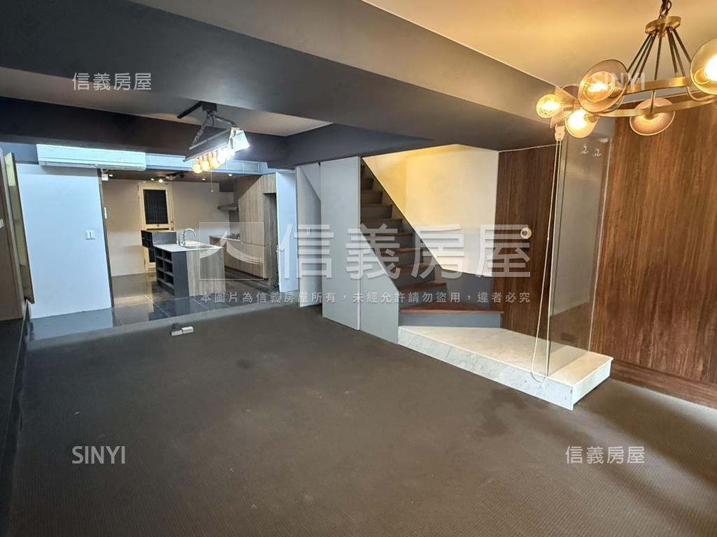 豪宅旁透天金店辦房屋室內格局與周邊環境