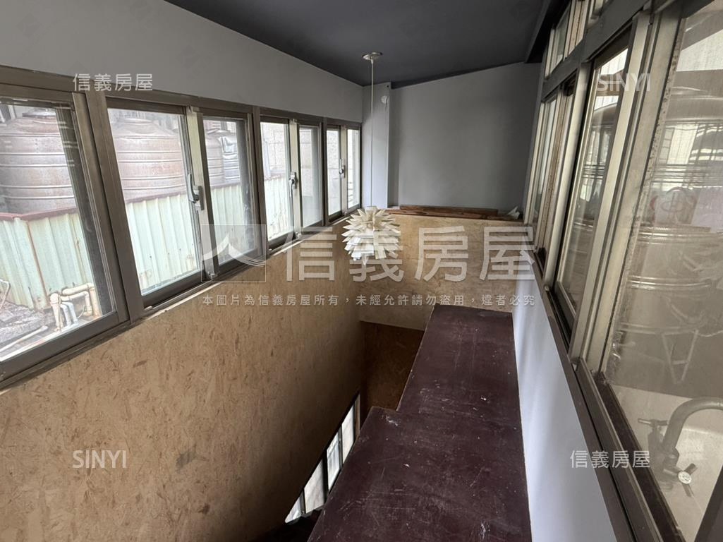 豪宅旁透天金店辦房屋室內格局與周邊環境