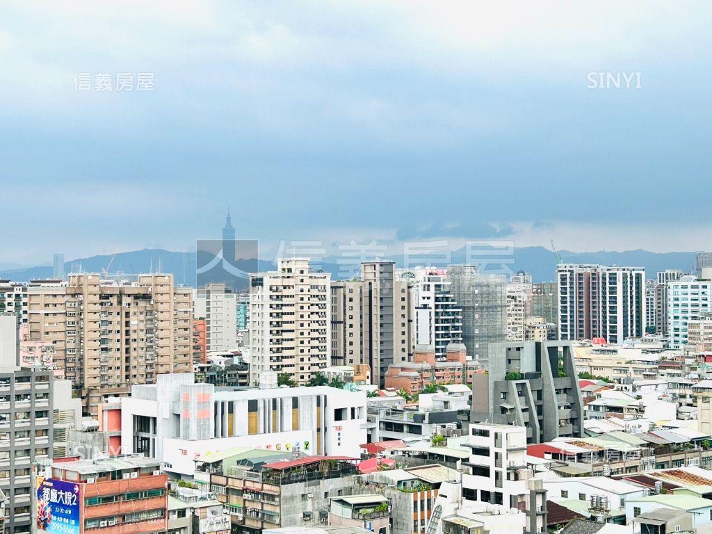 廣宇萬和河景３房２車位房屋室內格局與周邊環境