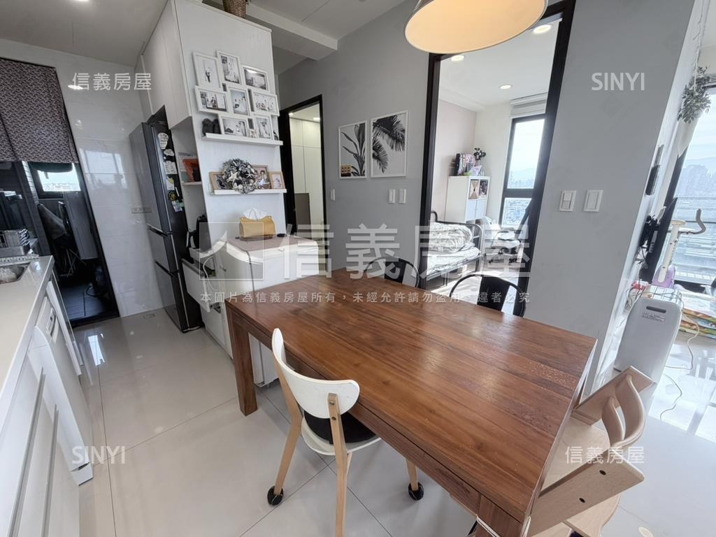 晴川悅河次頂樓採光戶房屋室內格局與周邊環境