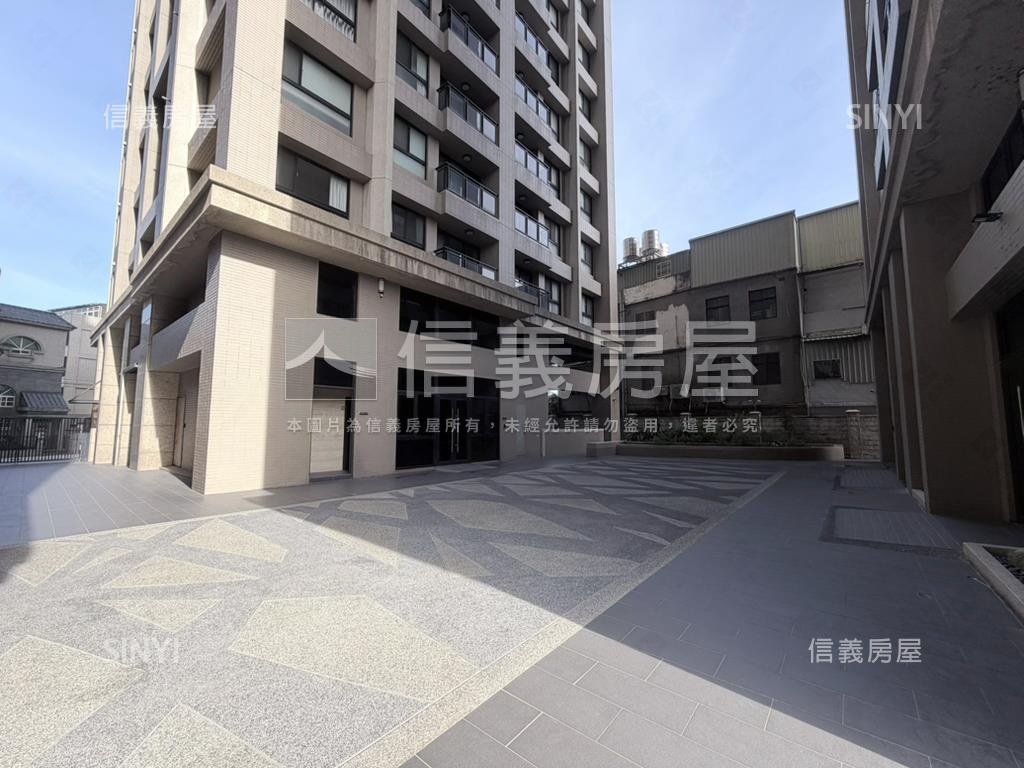 晴川悅河次頂樓採光戶房屋室內格局與周邊環境