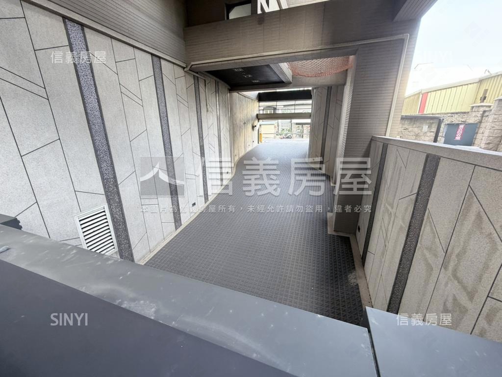 晴川悅河次頂樓採光戶房屋室內格局與周邊環境