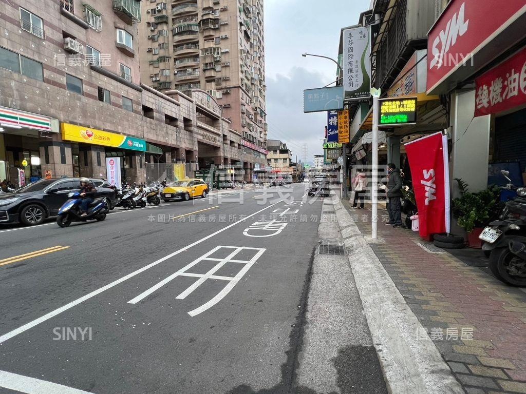 新莊低總價四房車位房屋室內格局與周邊環境