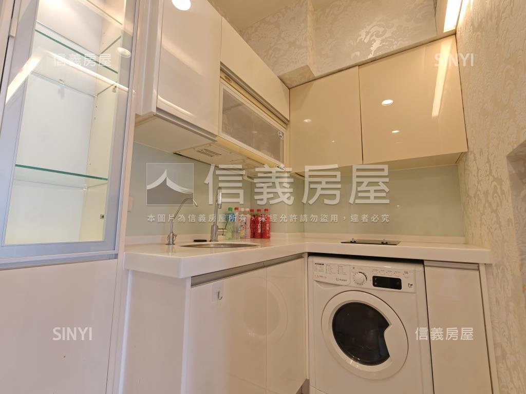 市府捷運邊間富裔館房屋室內格局與周邊環境