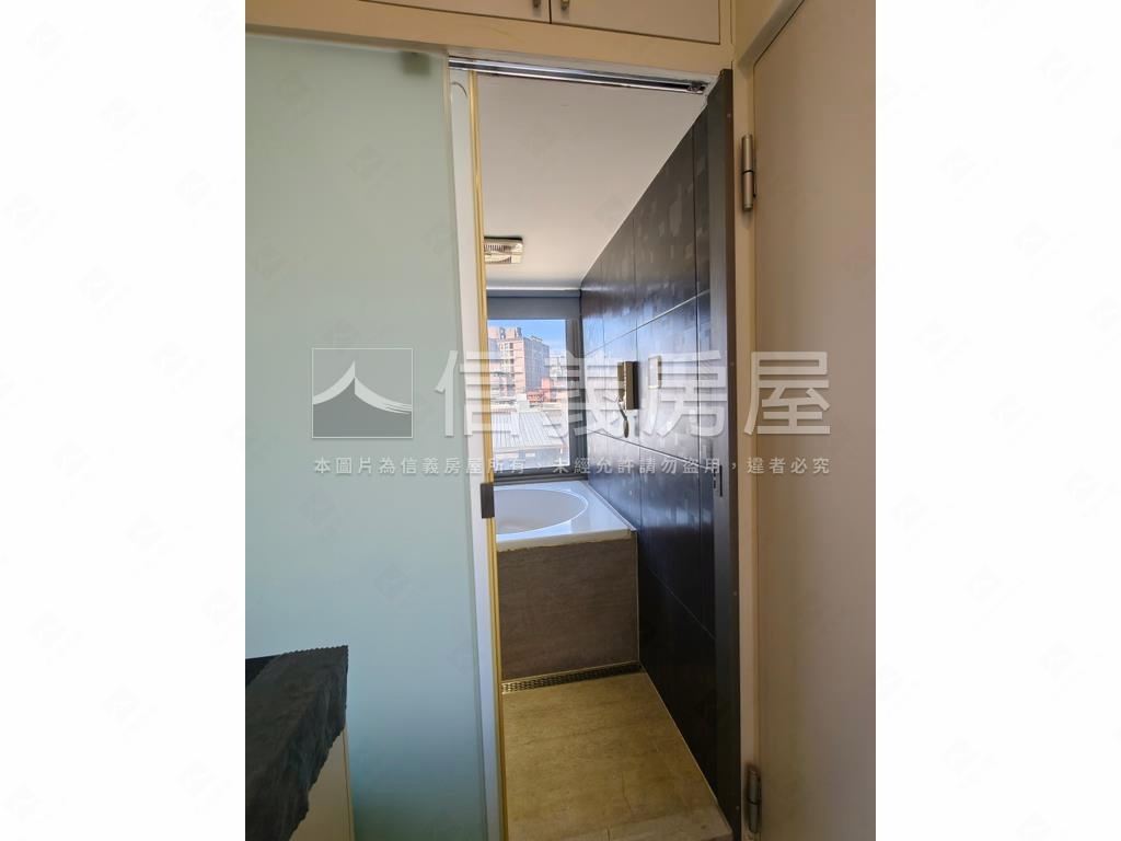 市府捷運邊間富裔館房屋室內格局與周邊環境